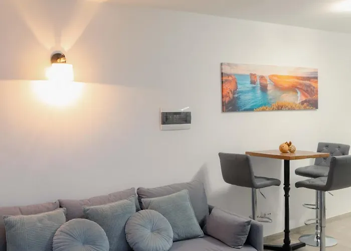 Appartamento Modern With Wifi And Ac *