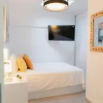 Modern With Wifi And Ac * Tías