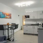 Modern With Wifi And Ac