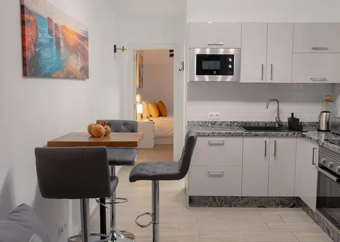 Modern With Wifi And Ac Tias